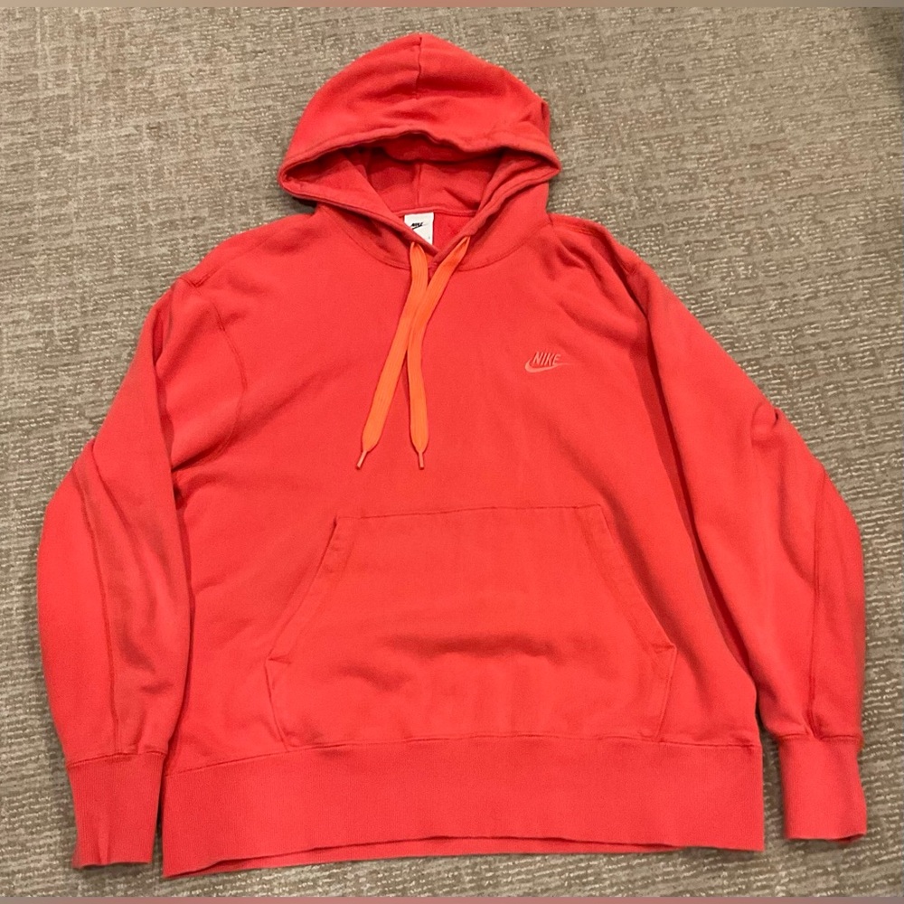 Nike Sportswear Men's Classic Pullover Hoodie Lobster Red Large